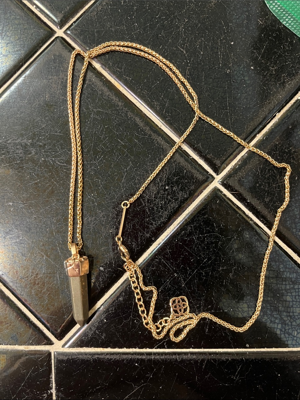 Kendra Scott Gold-Tone Necklace with Dark Gray Pointed Pendant
